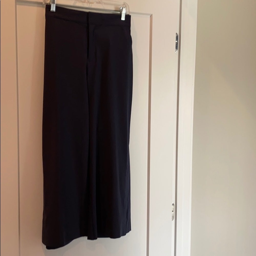 Athleta Tribeca Crop - 14 - Navy